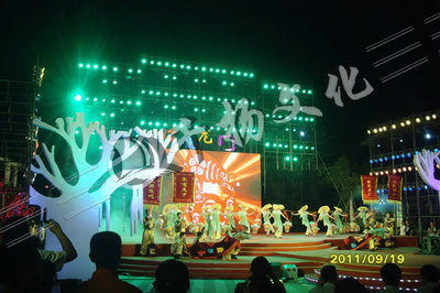 流光溢彩，禮贊芳華——五一勞動節頒獎文藝晚會策劃方案